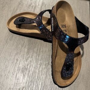 Birkenstock Gizeh
Birko-Flor - Metallic Stones Black